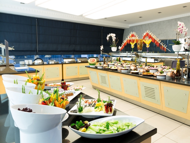 Imagen del bar/restaurante del Hotel Metropolitan Hotels Ankara. Foto 7