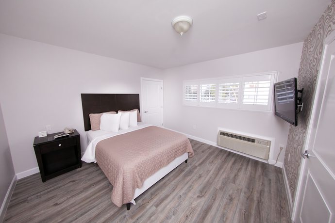 Imagen de la habitación del Hotel Metropolitan Inn and Suites. Foto 8