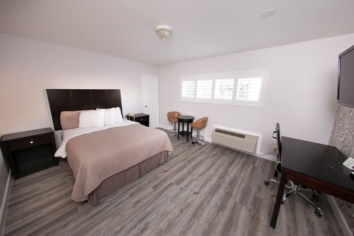 Imagen de la habitación del Hotel Metropolitan Inn and Suites. Foto 13