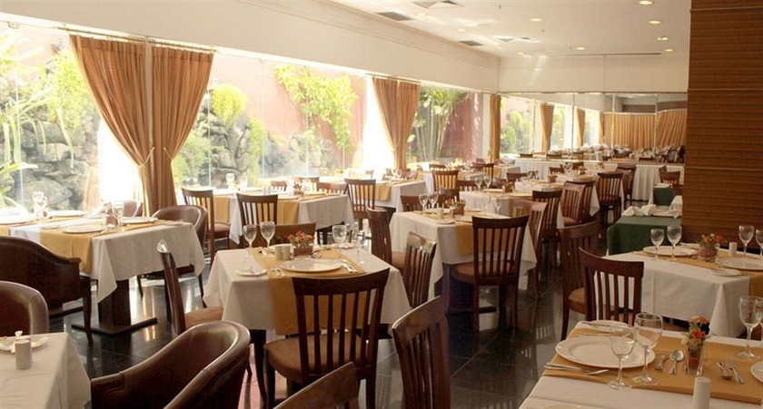 Imagen del bar/restaurante del Hotel Metropolitan, Teresina. Foto 2