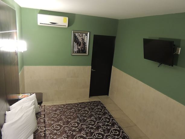 Imagen de la habitación del Hotel Metropolitano Tampico. Foto 11