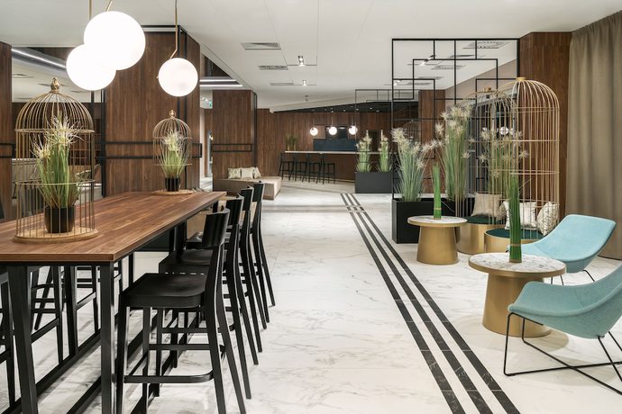Imagen de los interiores del Hotel Metropolo By Golden Tulip. Foto 17