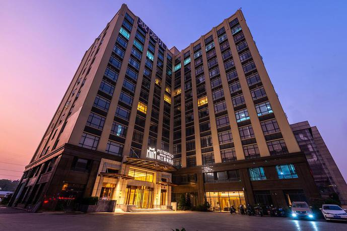 Imagen de los exteriores del Hotel Metropolo Jingjiang - JiangNan market Shuang. Foto 7