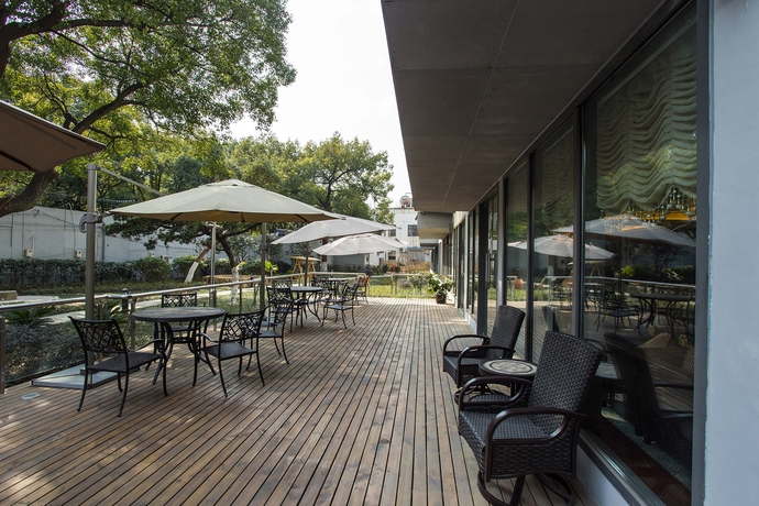 Imagen de los exteriores del Hotel Metropolo Shanghai Minhang. Foto 13