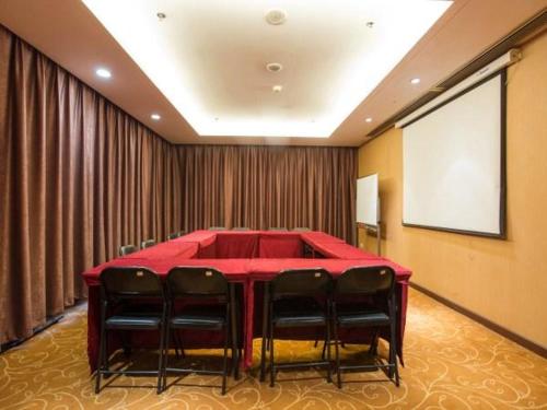 Imagen general del Hotel Metropolo, Wuhan, Wanda Plaza-wuhan Sports Center. Foto 4