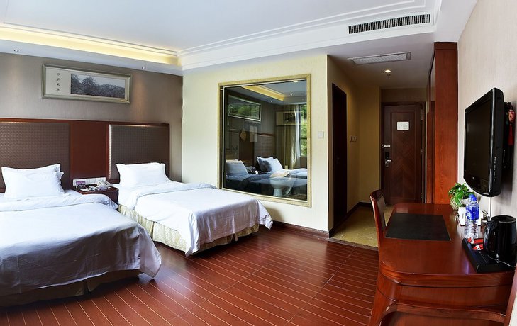 Imagen de la habitación del Hotel Metropolo Wuyishan Resort. Foto 15