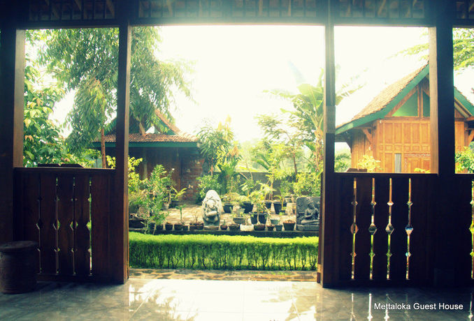 Imagen de los interiores del Hotel Mettaloka Guest House and Art Space. Foto 10