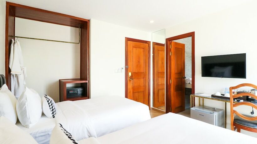 Imagen de la habitación del Hotel Mettavary. Foto 17