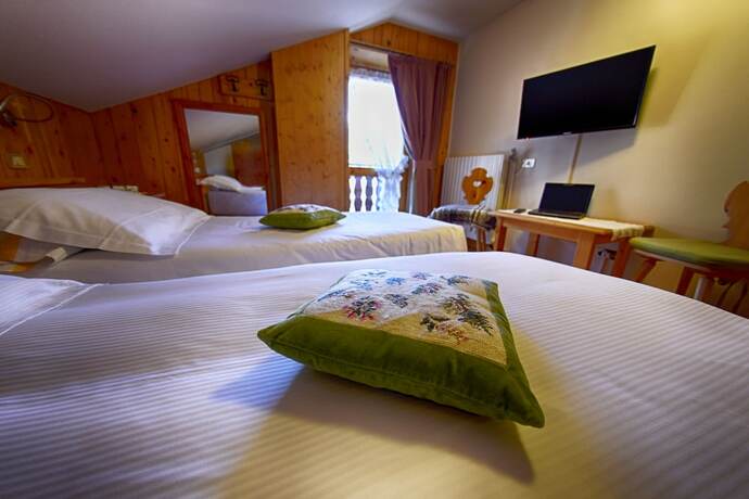 Imagen de la habitación del Hotel Meuble Cima Bianca Garni. Foto 15