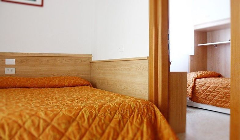 Imagen de la habitación del Hotel Meubl&eacute; Zenith. Foto 15