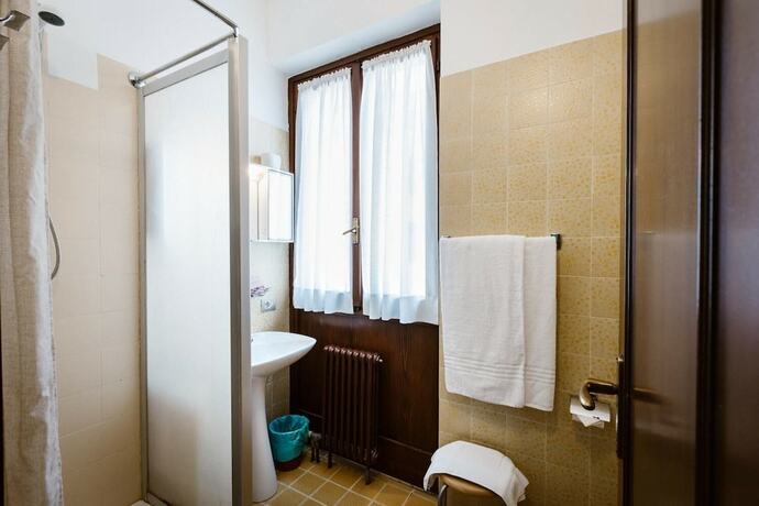Imagen general del Hotel Meubl&egrave; Moderno. Foto 10