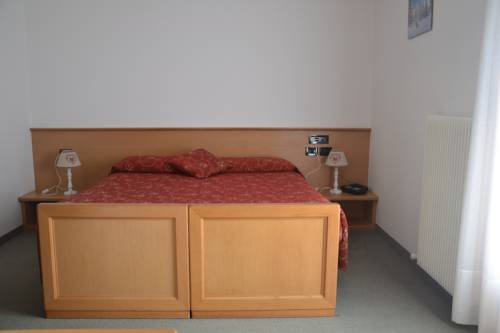 Imagen de la habitación del Hotel Meubl&egrave; Rosalpina. Foto 7