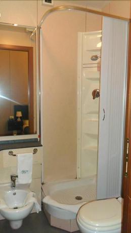 Imagen de la habitación del Hotel Meubl&egrave; Suisse. Foto 18
