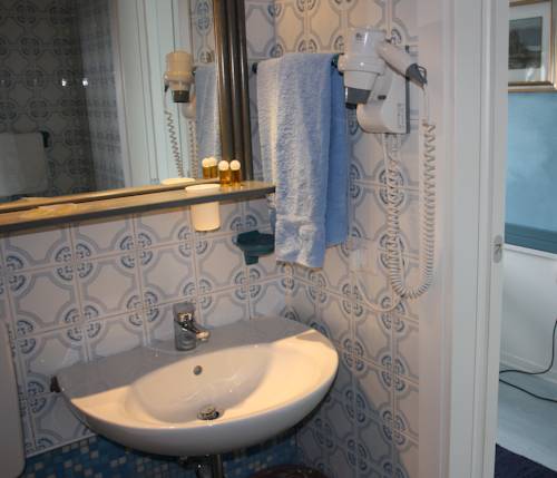Imagen de la habitación del Hotel Meubl&egrave; Tripoli. Foto 5