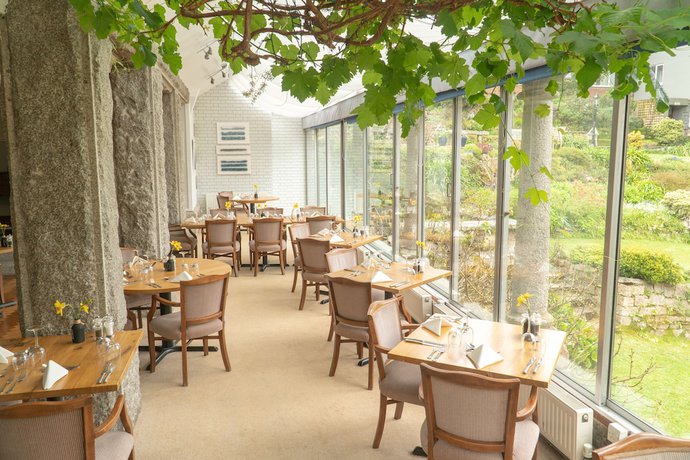 Imagen del bar/restaurante del Hotel Meudon, Mawnan Smith. Foto 7