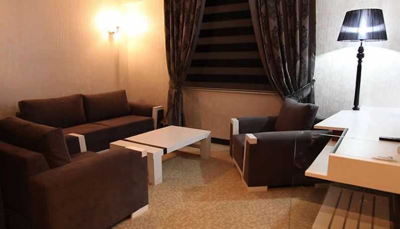 Imagen de la habitación del Hotel Meva. Foto 7