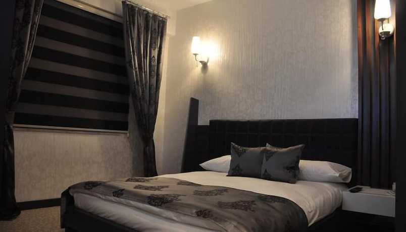 Imagen de la habitación del Hotel Meva. Foto 10