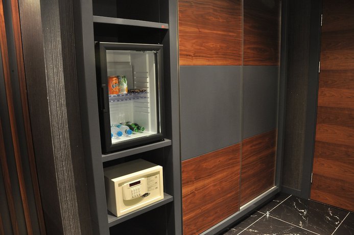 Imagen de la habitación del Hotel Meva. Foto 18