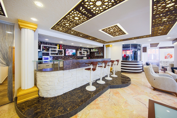 Imagen del bar/restaurante del Hotel Mevre. Foto 3