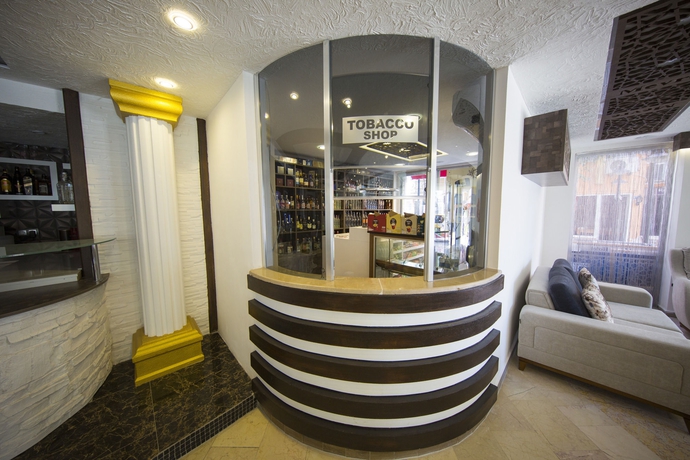 Imagen de los interiores del Hotel Mevre. Foto 14