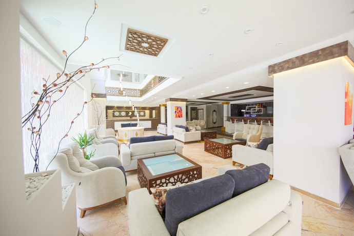 Imagen de los interiores del Hotel Mevre. Foto 16