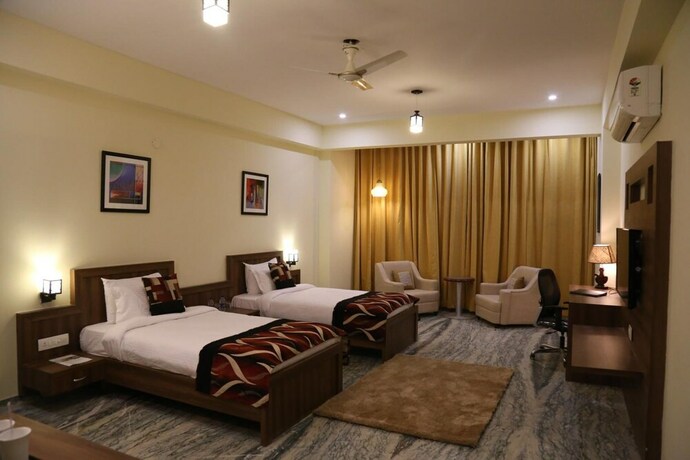 Imagen de la habitación del Hotel Mewargarh - Red Tullip Hotels. Foto 4