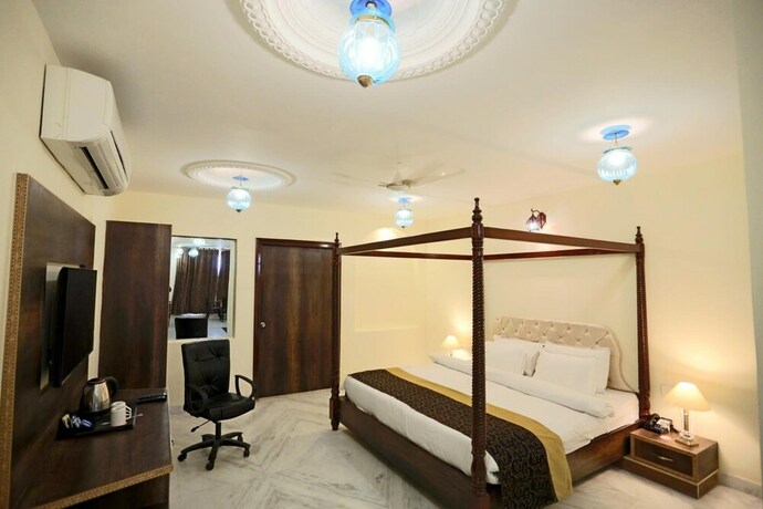 Imagen de la habitación del Hotel Mewargarh - Red Tullip Hotels. Foto 12