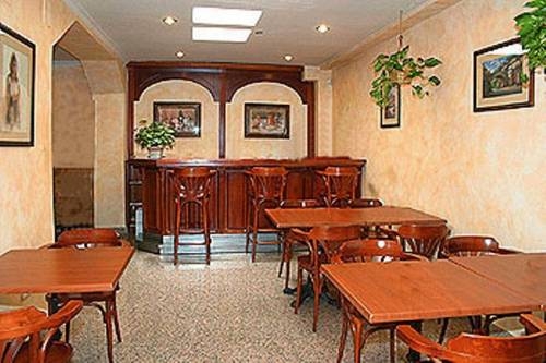 Imagen de los interiores del Hotel Mexico, Barrio de las Letras. Foto 12