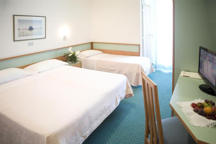 Imagen de la habitación del Hotel Mexico, Rimini. Foto 2