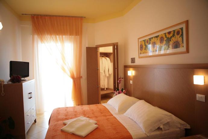 Imagen de la habitación del Hotel Mexico, Rimini. Foto 3