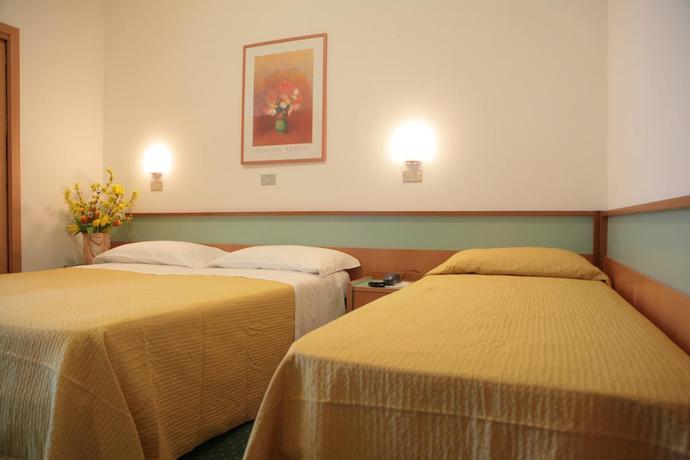 Imagen de la habitación del Hotel Mexico, Rimini. Foto 7