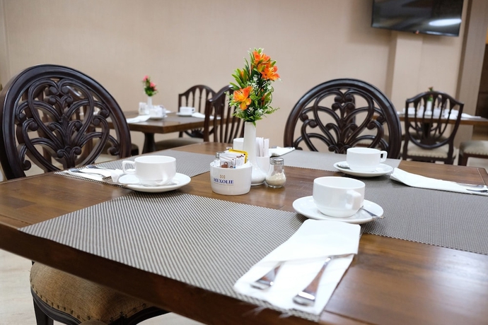 Imagen del bar/restaurante del Hotel Mexolie Kebumen. Foto 2