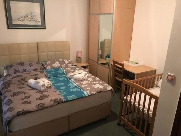 Imagen de la habitación del Hotel Meydan. Foto 11
