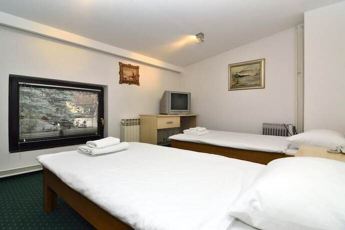 Imagen de la habitación del Hotel Meydan. Foto 12