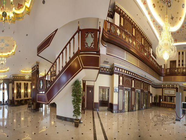 Imagen de los interiores del Hotel Meyra Palace. Foto 13