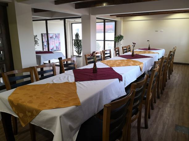 Imagen de los interiores del Hotel Mezzanine. Foto 19