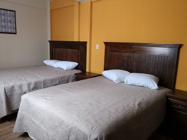 Imagen de la habitación del Hotel Mezzanine. Foto 13