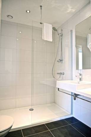Imagen de la habitación del Hotel Mezzo Beringen. Foto 14