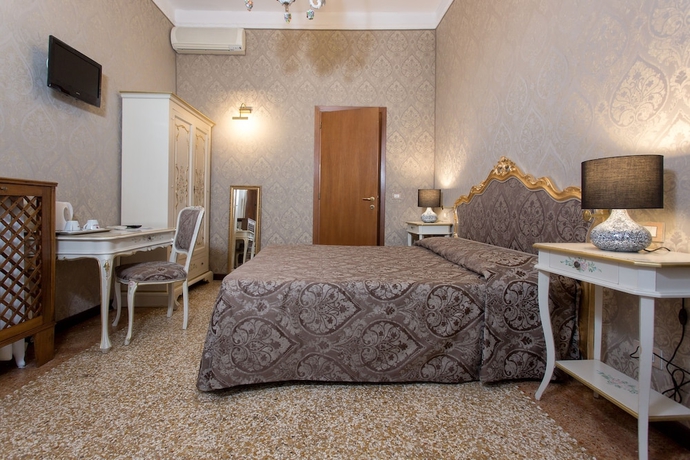 Imagen de la habitación del Hotel Mezzo Pozzo. Foto 6