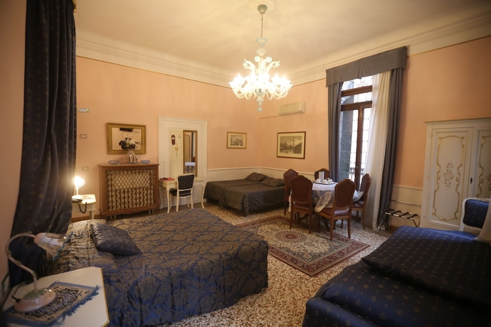 Imagen de la habitación del Hotel Mezzo Pozzo. Foto 12