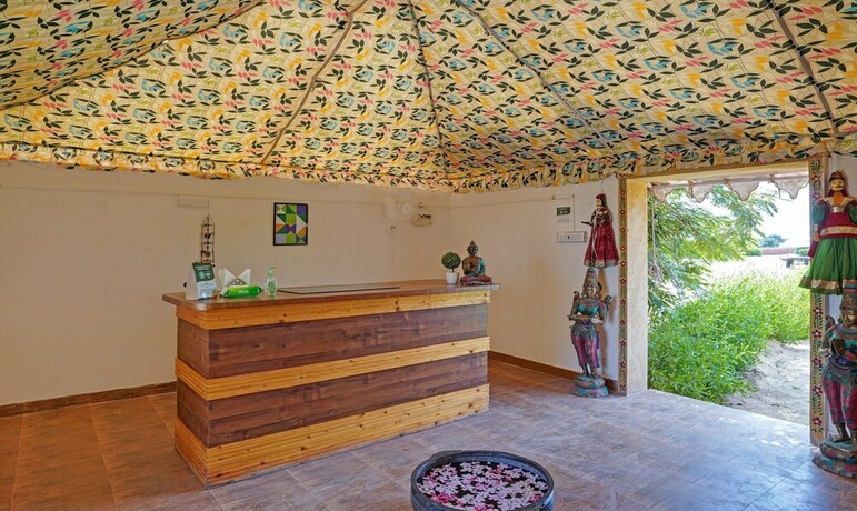 Imagen de los interiores del Hotel Mf Desert Camp. Foto 26