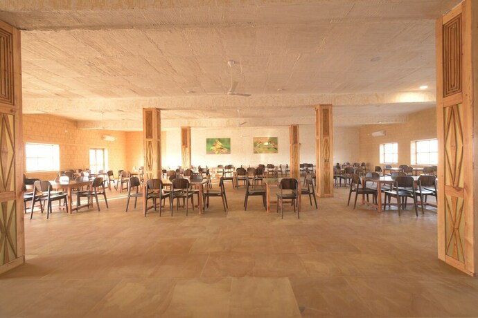 Imagen de los interiores del Hotel Mf Desert Camp. Foto 34