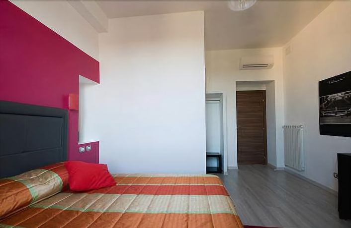 Imagen de la habitación del Hotel Mf. Foto 5