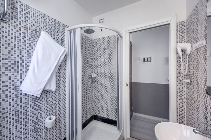 Imagen de la habitación del Hotel Mf. Foto 8