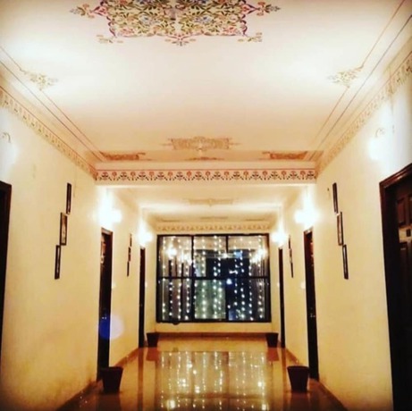 Imagen de los interiores del Hotel Mgh 114 Krishna Udaipur. Foto 10