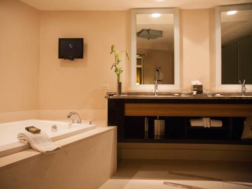 Imagen de la habitación del Hotel Mgm Grand Detroit. Foto 5