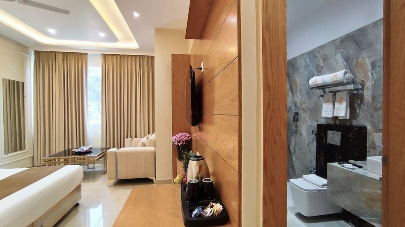 Imagen de la habitación del Hotel Mgr Moradabad. Foto 18