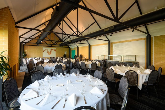 Imagen del bar/restaurante del Hotel Mgsm Executive and Conference Centre. Foto 5