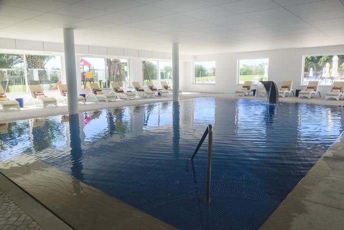 Imagen de la piscina del Hotel Mh Atlântico. Foto 18