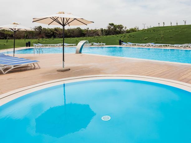 Imagen de la piscina del Hotel Mh Peniche. Foto 24